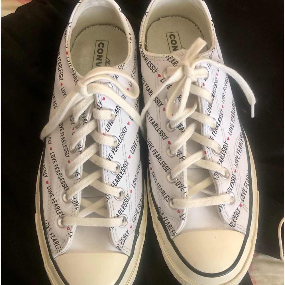 Converse unisex chuck Taylor 70 Love Fearlessly low top sneakers Leather